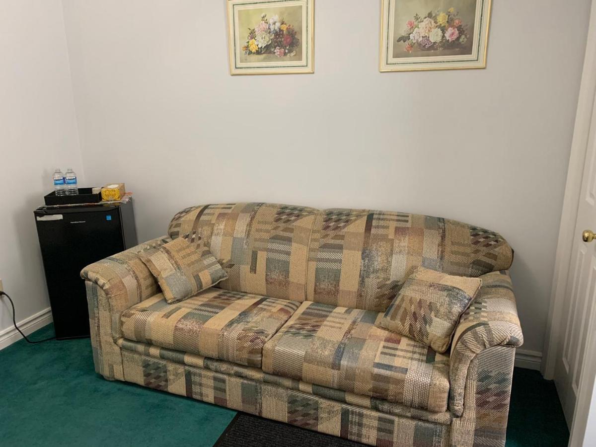 Susan's 4* Niagara Falls