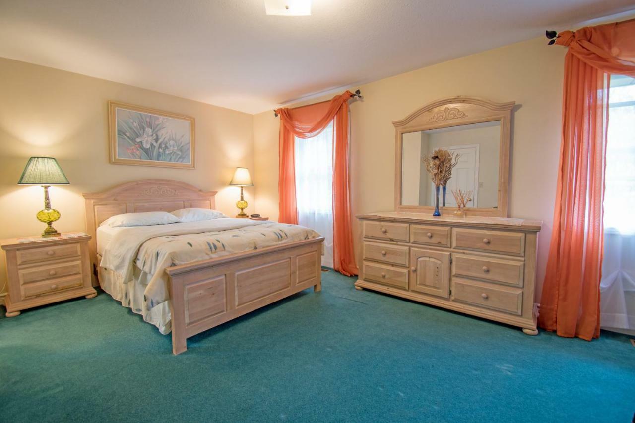 Susan's Bed & Breakfast Niagara Falls